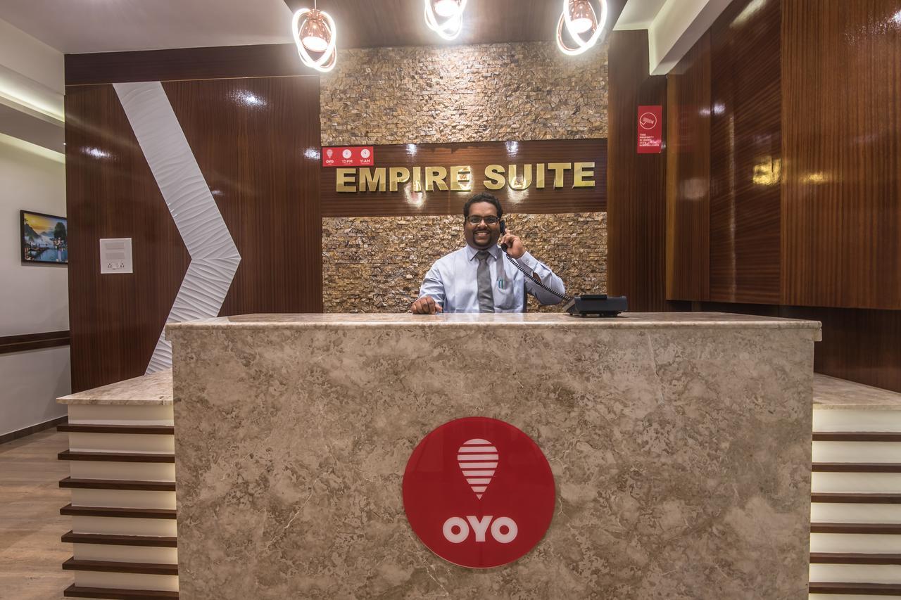 Oyo 9328 Empire Suite Νάβι Μουμπάι Εξωτερικό φωτογραφία