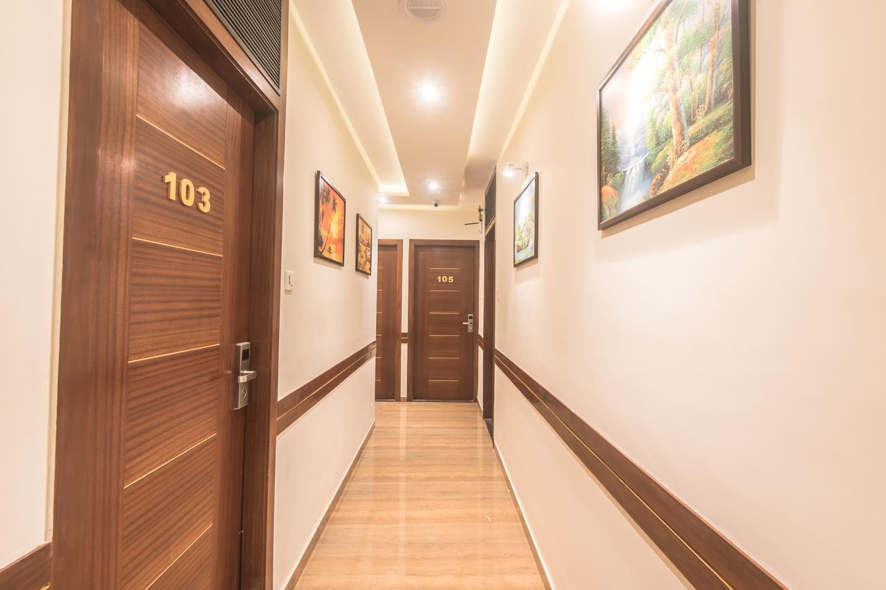 Oyo 9328 Empire Suite Νάβι Μουμπάι Εξωτερικό φωτογραφία